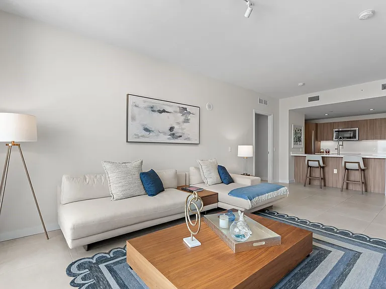 401 N Birch Rd #1102 — Photo 14