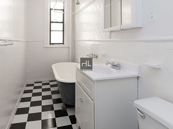 5th image of 470 Eastern Pkwy APT 4D