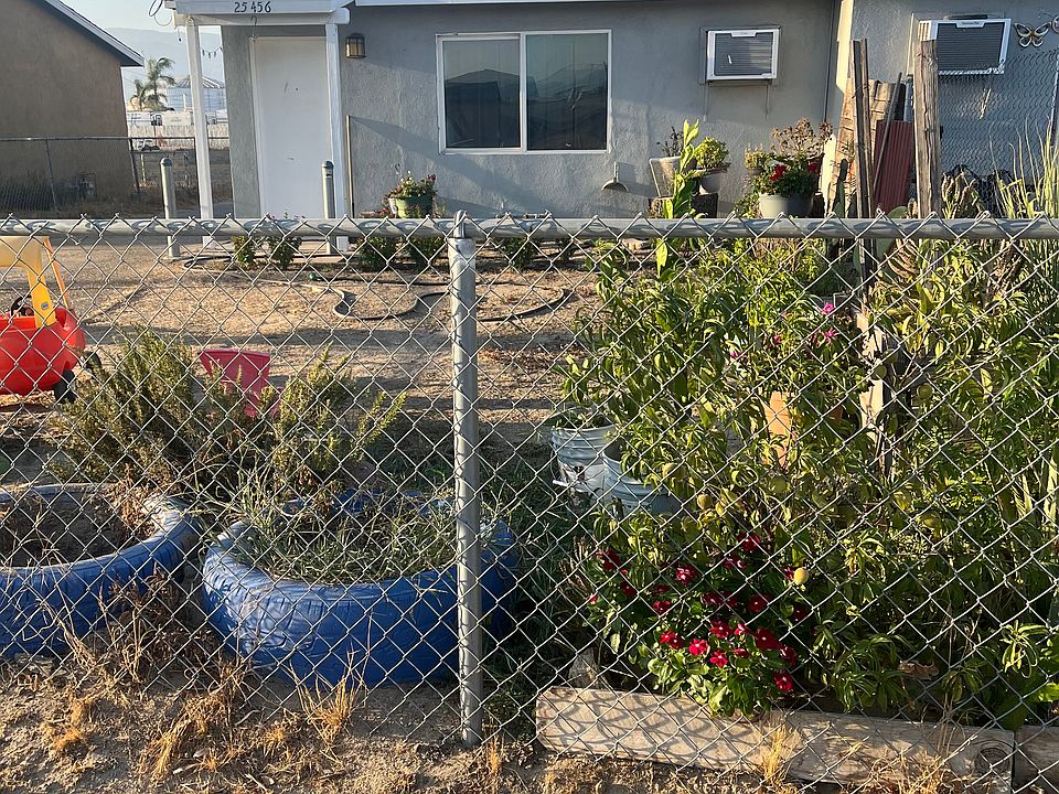 1st image of 25462 4th St