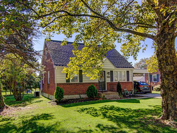 2nd image of 1722 Argyle Dr