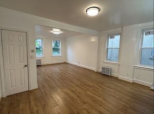 26-06 14th Pl #1, Astoria, NY 11102