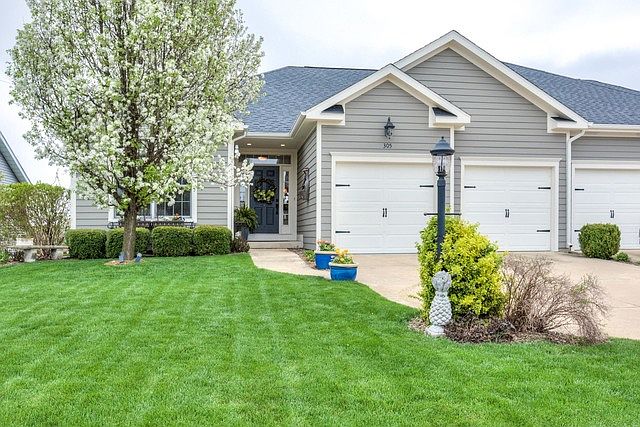 1st image of 305 Prairie Lane Dr