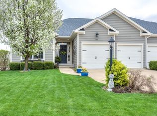 305 Prairie Lane Dr, Monticello, IL 61856