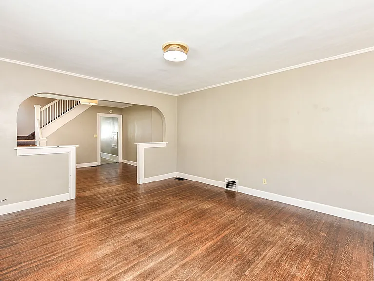 6040 N College Ave — Photo 3