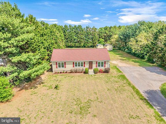 3rd image of 6933 Back Landing Rd