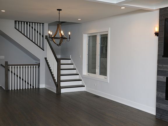 4th image of 7835 W Sunset Dr
