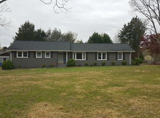 1103 Saluda Lake Rd, Greenville, SC 29611