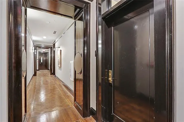 419 Carondelet St #401 — Photo 3