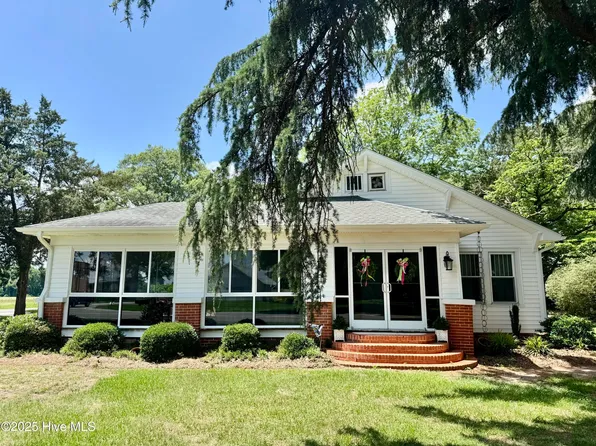 1837 Summerlins Crossroad Road, Mount Olive, NC 28365