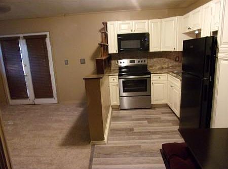 5th image of 11 Bellemeade Cir APT B