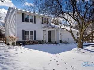 9509 Bishopswood Ln, Perrysburg, OH 43551