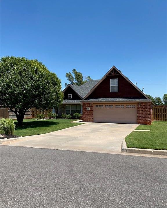 1st image of 326 Beth Ln
