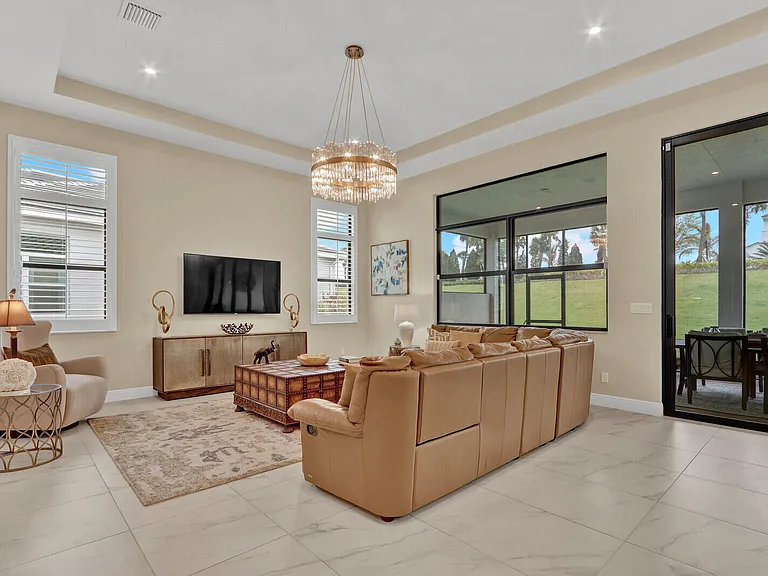 9204 SW Arco Way — Photo 16