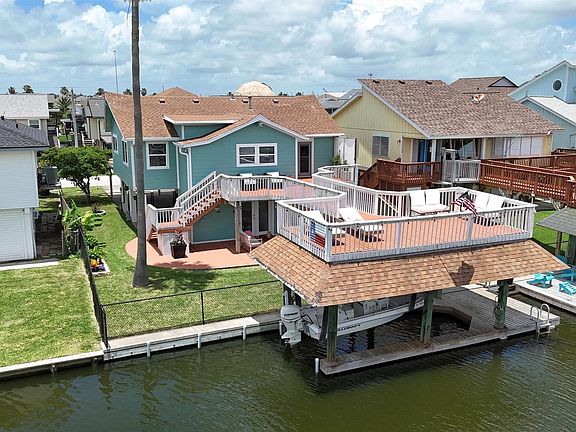 2nd image of 1078 Redfish St