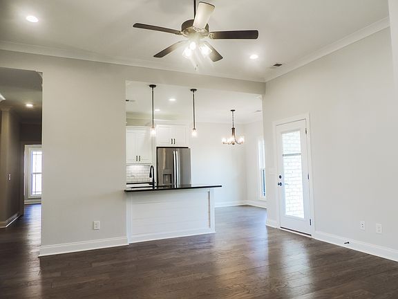 5th image of 204 Hereford Farms Lot 204