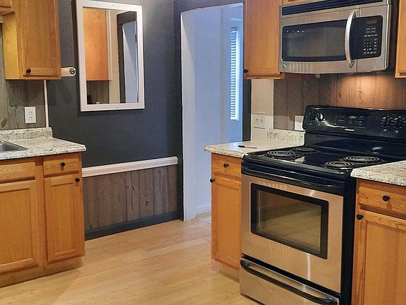 5th image of 70 E Washington St #70