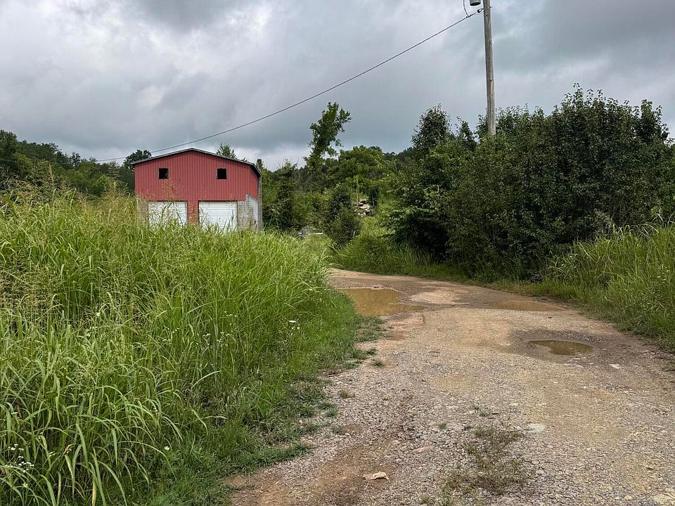 1st image of 102 Perry Smith Ln