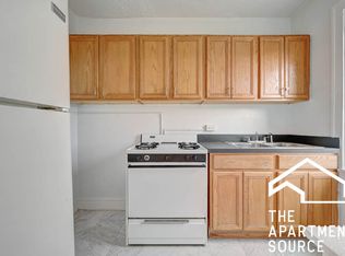 6348 13th St #B12, Berwyn, IL 60402