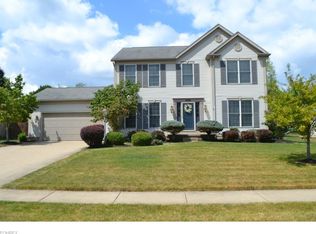 848 Meadow View Dr NW, Canal Fulton, OH 44614