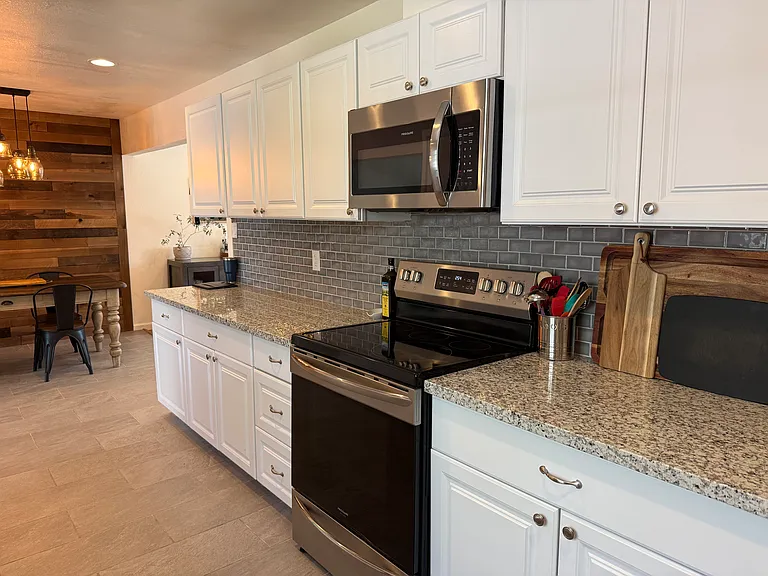 1250 Alturas Ave — Photo 5