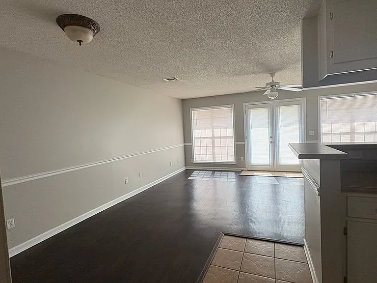 165 N Springview Dr — Photo 8