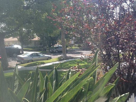 Bedroom Steet View