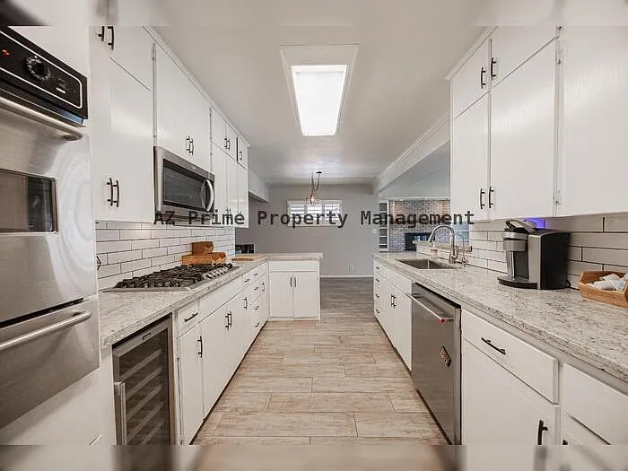 1838 E Hazelwood St — Photo 13
