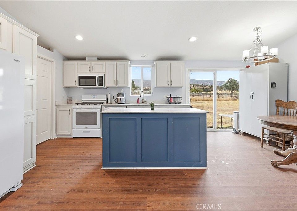 1st image of 56570 Valley View Ln