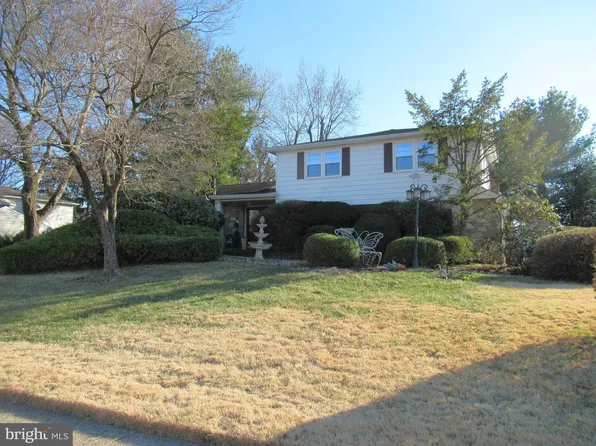 864 Red Wing Ln, Huntingdon Valley, PA 19006