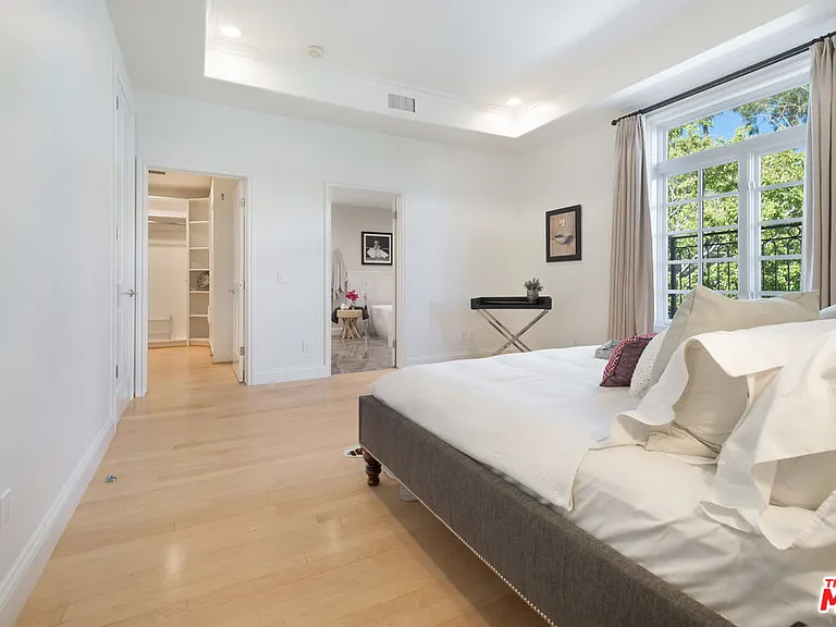 202 N Crescent Dr #1 — Photo 14