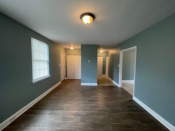 3rd image of 833 North Ave APT A1