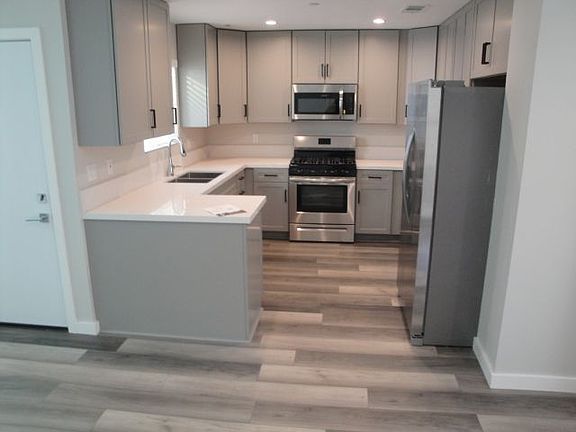 5th image of 4969 Imperial Ave