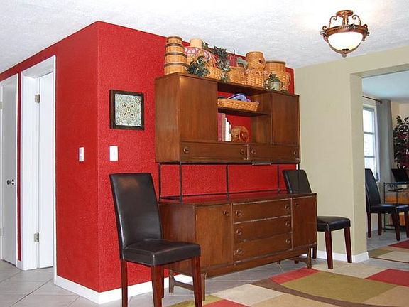 4th image of 5429 Casino Dr