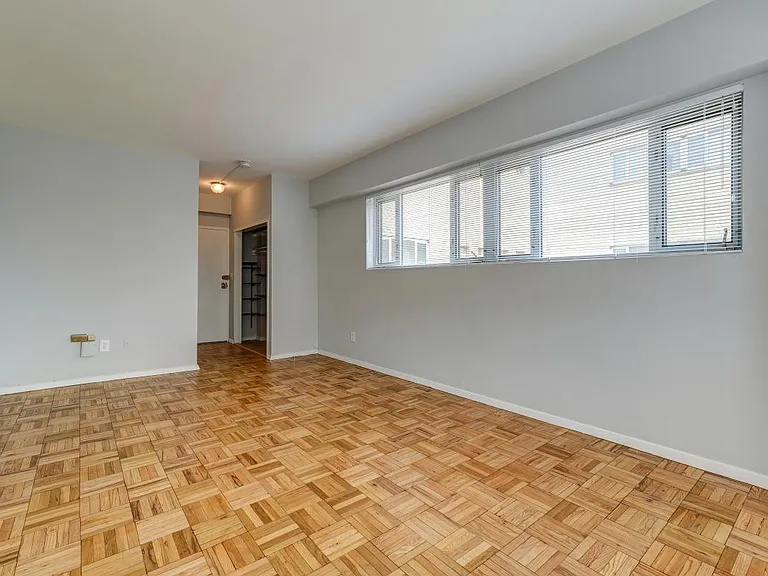 1711 Massachusetts Ave NW #713 — Photo 9