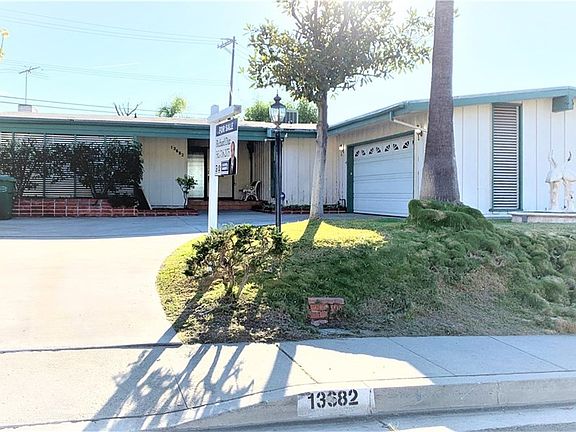 5th image of 13682 Camilla St