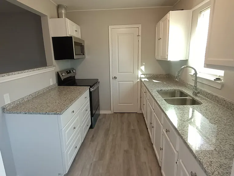 3220 Casino Dr — Photo 7