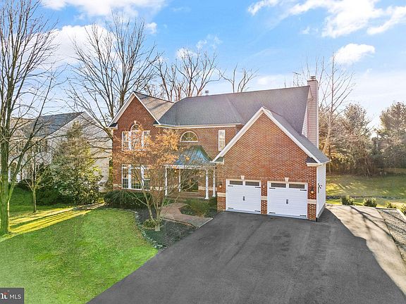 3rd image of 13633 Birch Dr