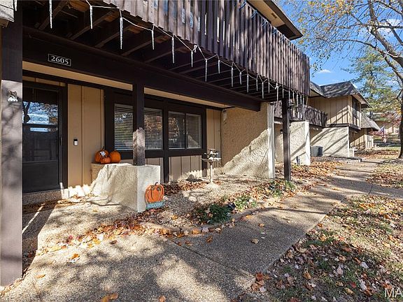 2nd image of 2605 Plantation Point #B