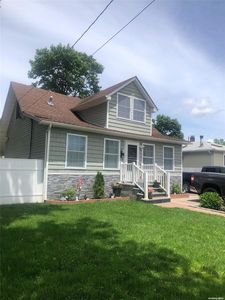 385 Earle Street, Central Islip, NY, 11722