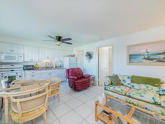 3rd image of 850 Palm St APT C17