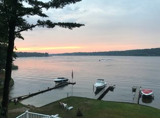 5490 Ottawattamie Dr, Pentwater, MI 49449