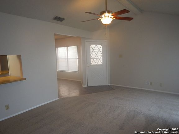 3rd image of 3951 Heritage Hill Dr