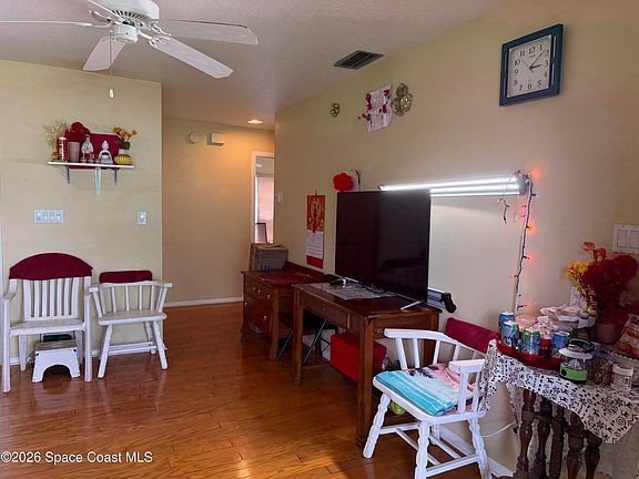 4th image of 1225 N Wickham Rd APT 822