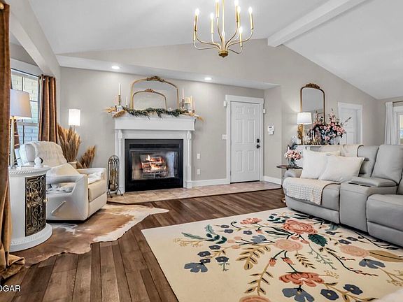 3rd image of 10559 Norway Rd