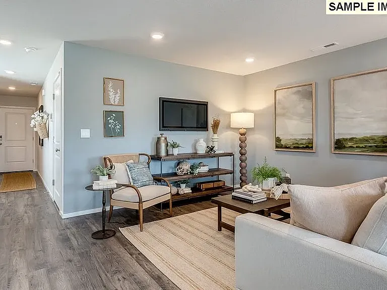10205 NE 79th Ct — Photo 2