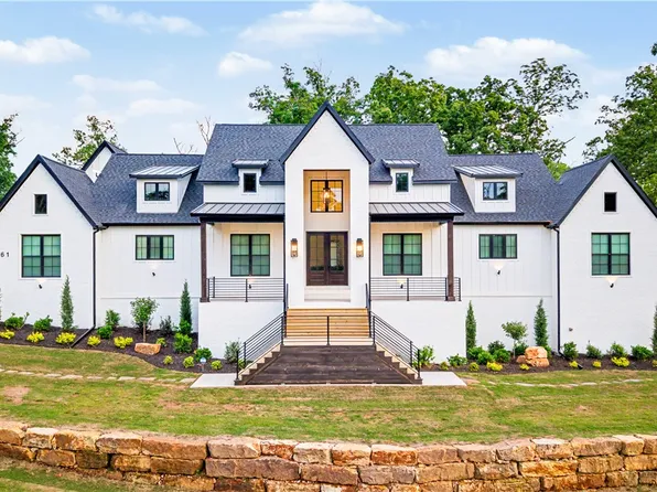 561 Oneida Cir, Pea Ridge, AR 72751