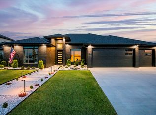8702 Thistle Ln, Bentonville, AR 72713