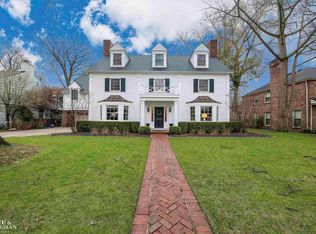 276 Cloverly Rd, Grosse Pointe Farms, MI 48236