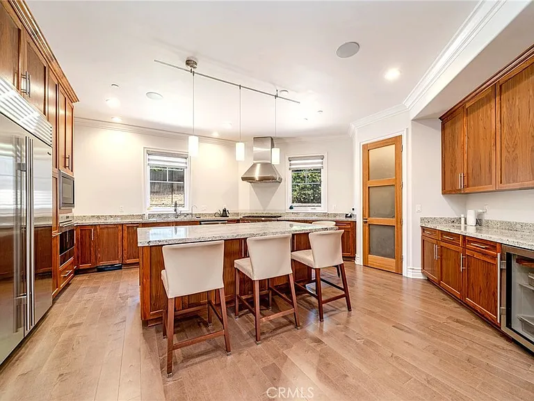 1217 Olive La Canada — Photo 6