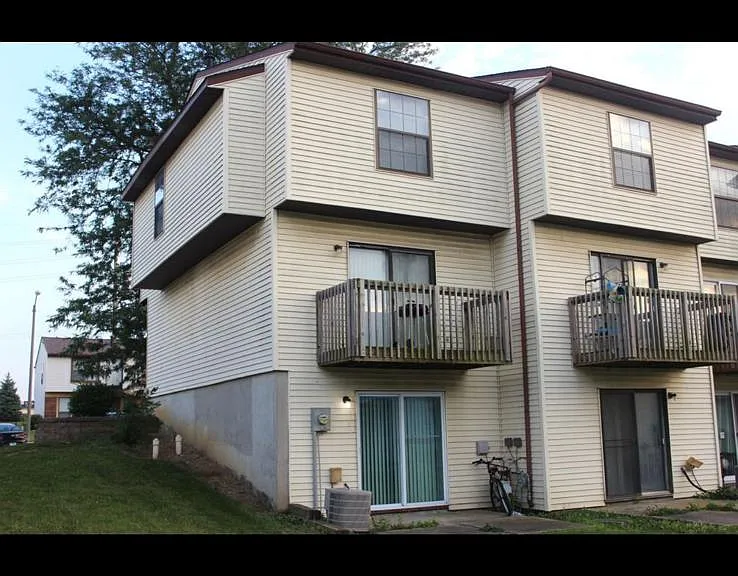 700 N Adelaide St #112 — Photo 3